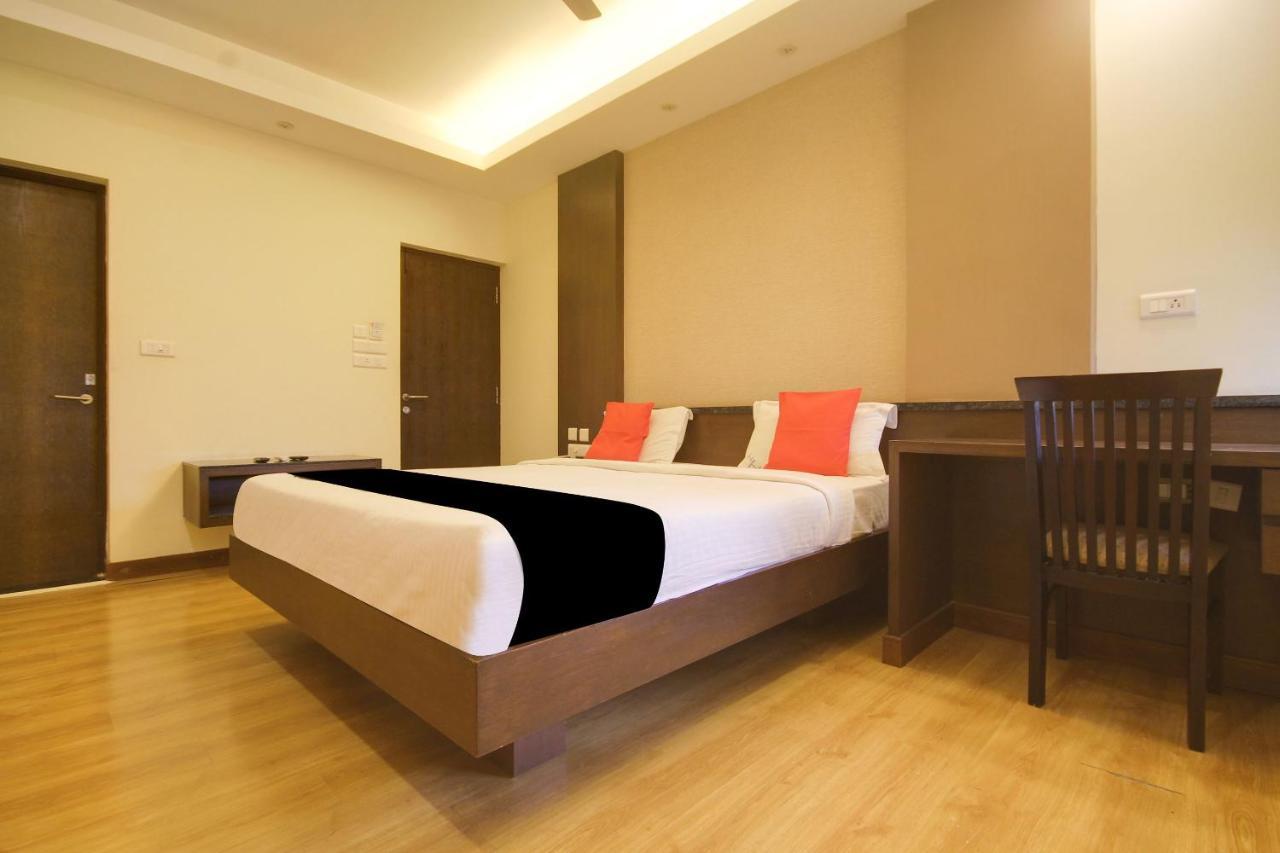Capital O 64773 Horizon Heights Serviced Apartments Коимбатур Экстерьер фото